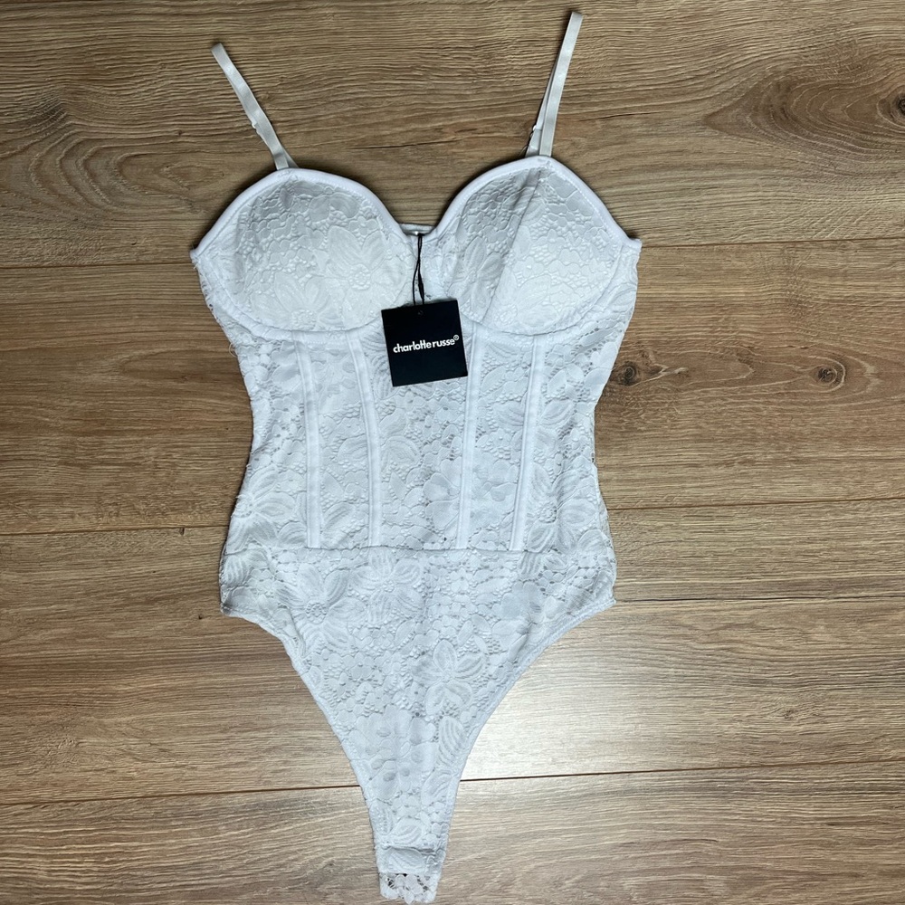 Charlotte Russe white Lace Bodysuit size Small NWT